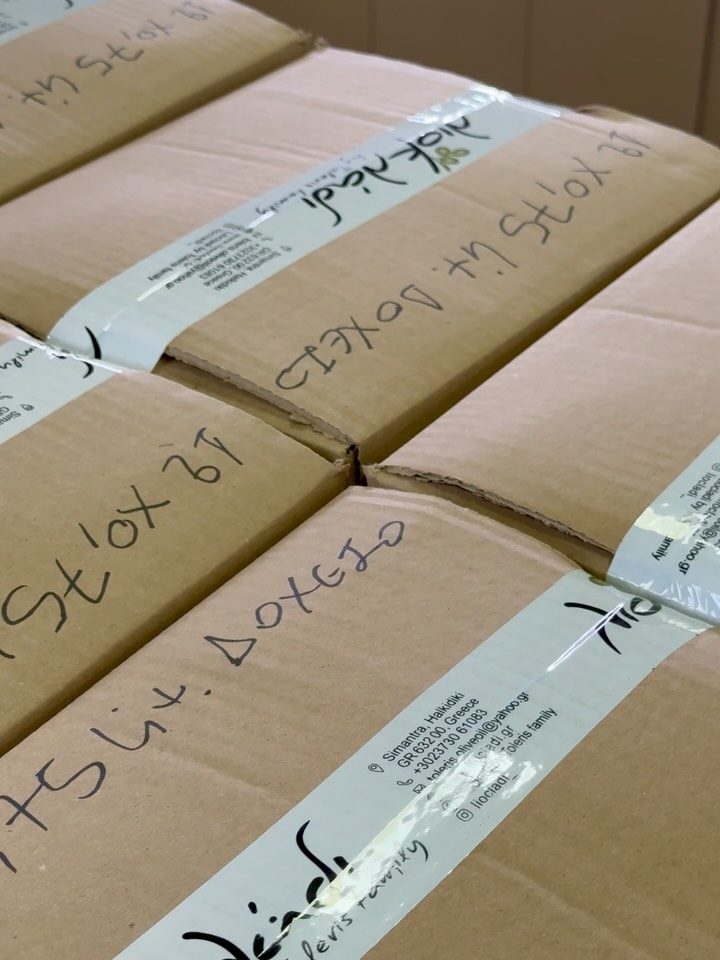 Instagram post from liocladi_. This post is in position 3.